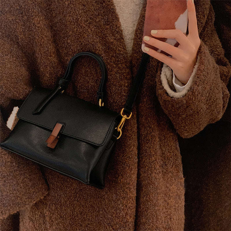 Retro Texture Mahogany Women’s Shoulder Bag