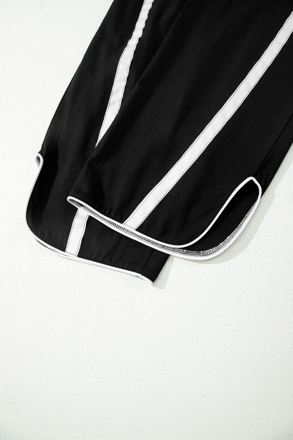 Black Contrast Striped Smocked Waist Drawstring Cropped Casual Pants