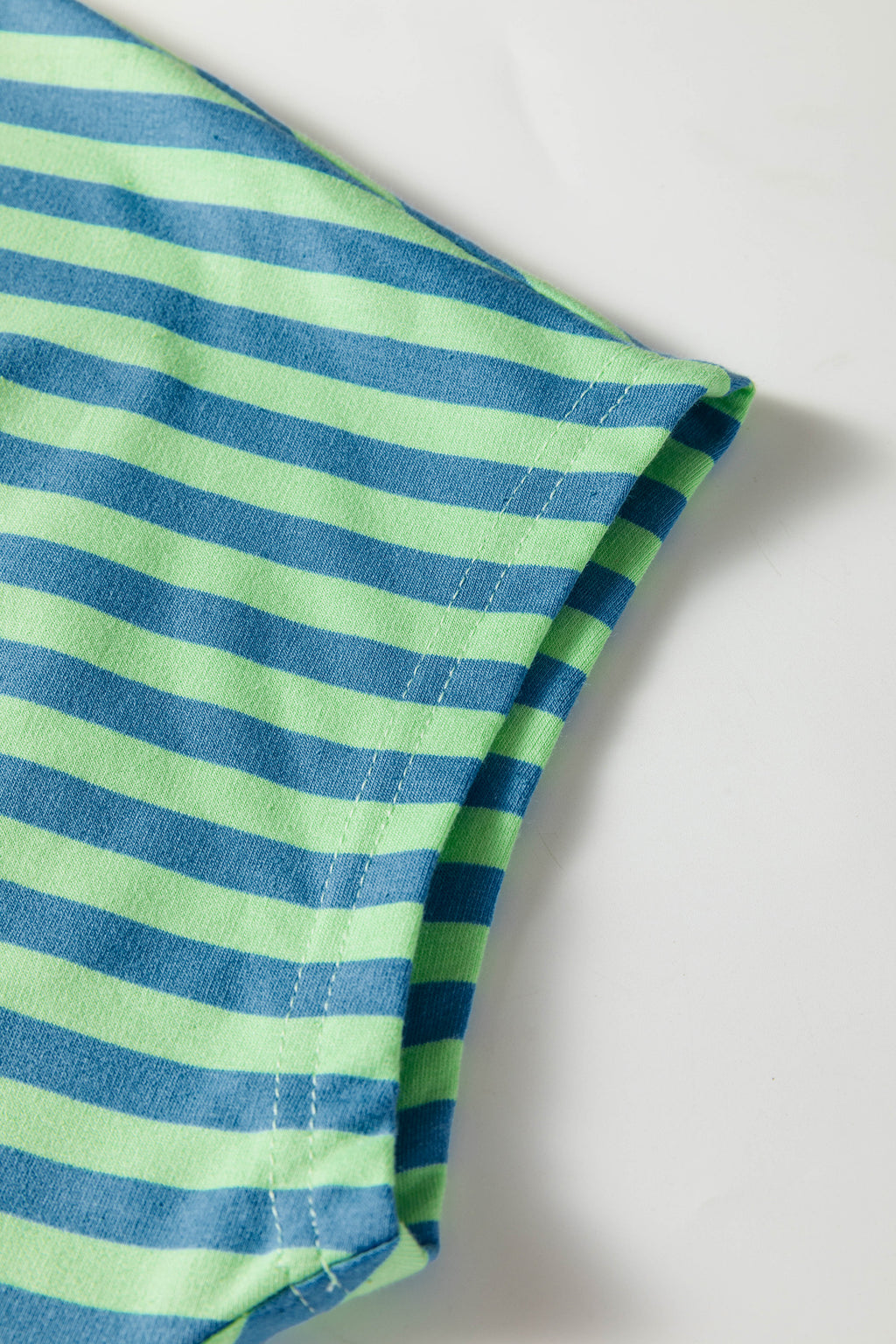 Yellow Stripe Colorblock Trim V Neck Tee Drawstring Elastic Waist Short Set